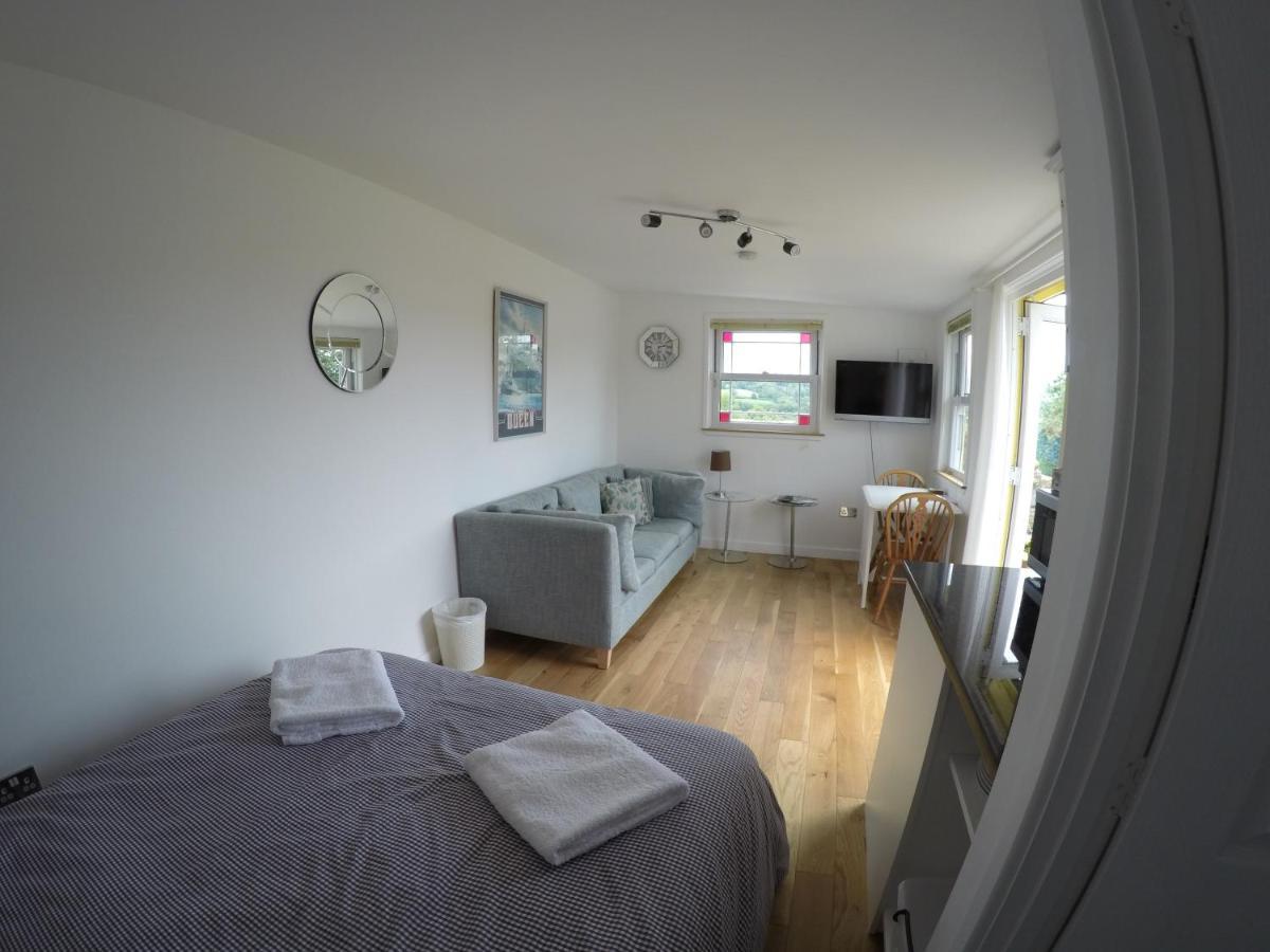 The Retreat Bed & Breakfast Charmouth Exterior photo